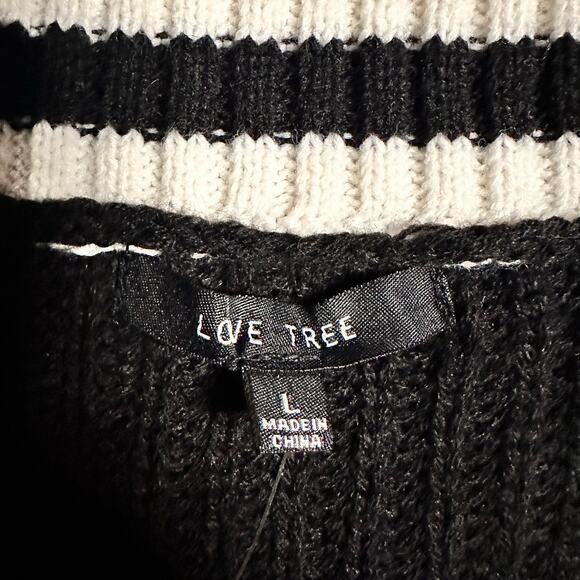 Letterman Sweater Patched Cardigan Oversized Black White Size L NEW - Picture 4 of 4